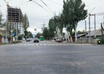 Бишкекте Горький көчөсүнүн Жукеев-Пудовкин көчөсүнөн Юнусалиев көчөсүнө чейинки бөлүгү ачылды