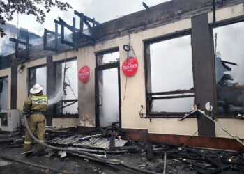 Бишкекте кафеден чыккан өрт өчүрүлдү