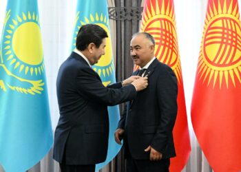 Төрага Нурланбек Шакиевге Казакстандын II даражадагы “Достук” ордени ыйгарылды