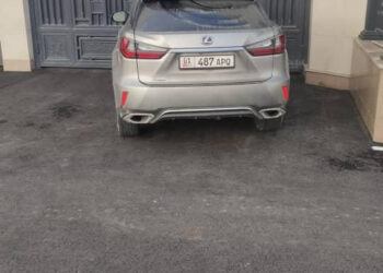 Lexus жаңы «Ынтымак Ордонун» дарбазасын сүзүп токтоду