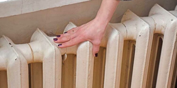 Бишкектеги Учкун кичи районунда жылуулук берүү убактылуу токтотулду