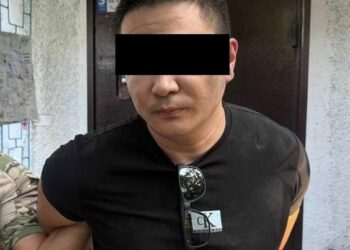 Бишкекте коомдук фонддун кураторунун орун басары баңгизат менен кармалды