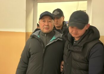 Канатбек Исаев 4-декабрга чейин камакта калтырылды