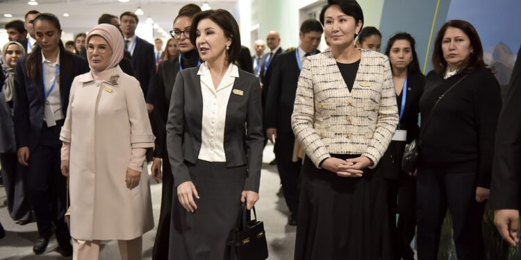 Айгүл Жапарова: «Кыргызстан биринчи Тоо жаштарынын дүйнөлүк фестивалын өткөрүүнү демилгелеп жатат»