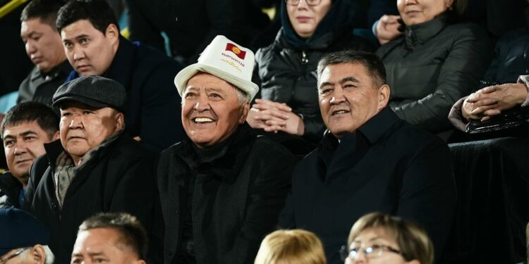 Кант шаарынын жаңыланган спорт комплекси ачылды