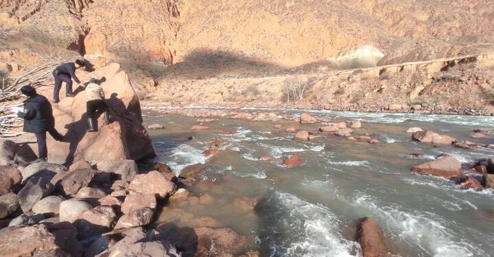 Жумгалдагы ата-баланы издөө. Дайынсыз жарандардын бири дээрлик бир айдан кийин табылды