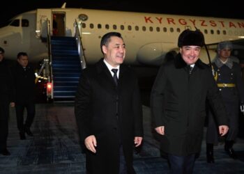 Садыр Жапаровду Астанада кандай тосуп алышты? (видео)