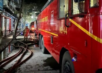 Индияда ооруканада өрт чыгып, 10 ымыркай чарчап калды