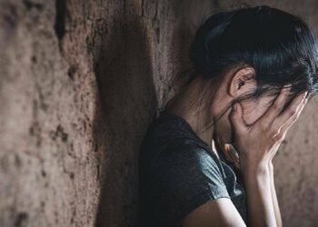 Казакстанда окуучу кыздын сексуалдык кулчулукта кармалышы. Шектүүлөрдүн бирине өкүм чыкты