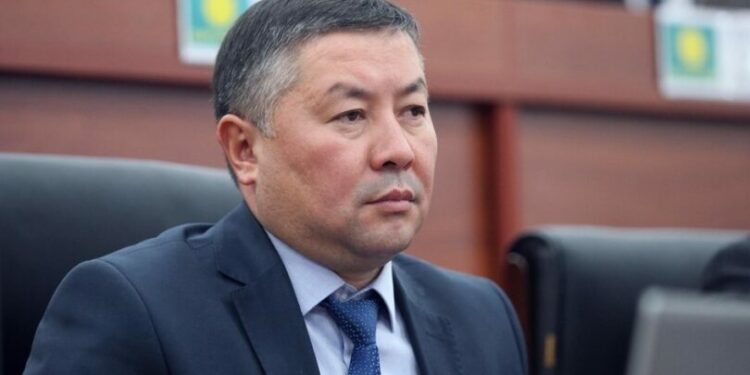 Жогорку Кеңештин экс-депутаты Канатбек Исаев кармалганы айтылууда
