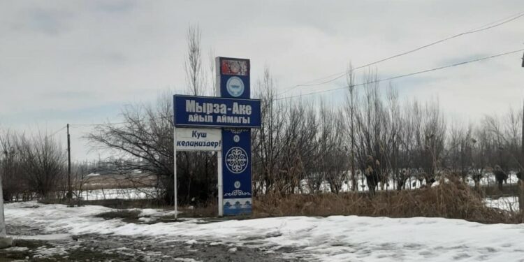 Өзгөндө мектепте жылытуучу меш жарылып, от жагуучу жабыркады