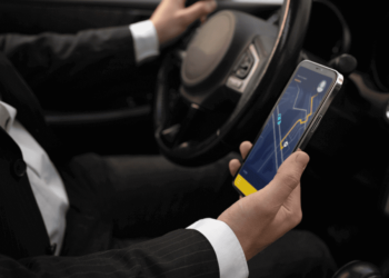 Депутат: «Яндекс.Такси» комиссияны 21 пайызга көтөрүп, таксинин баасы асмандап кетти»