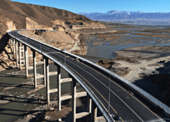 Садыр Жапаров: “Түндүк-Түштүк” альтернативдүү жолунун курулушу 2025-жылдын жай айларында толук аяктайт»