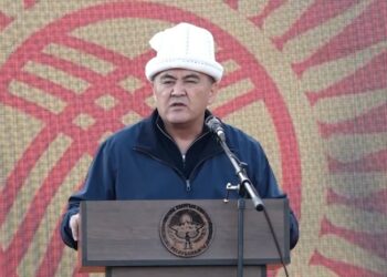 Камчыбек Ташиев: «Күнү-түнү иштесек да, коррупцияны жок кыла албай жатабыз»