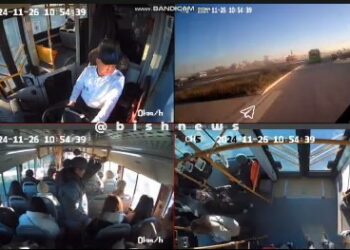 «Айдоочу «учуп» кеткен». Автобус менен жеңил унаа сүзүшкөндөгү видео тарады