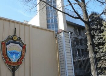 УКМК экс-депутат Эмил Жамгырчиевди суракка чакырды