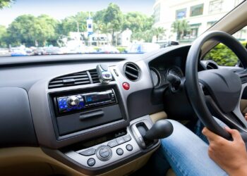 Министрдин орун басары: «2024-жылы 1420 жол кырсыгы катталып, анын ичинен 1089у оң рулдуу унаалардын катышуусунда болду»