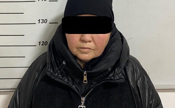 Жалал-Абадда 54 жаштагы аял кармалды. Анын үстүнөн 11 адам арыз жазды