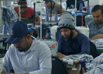 Кыргызстанда иштөөнү каалаган чет элдиктерге жаңы эрежелер киргизилет