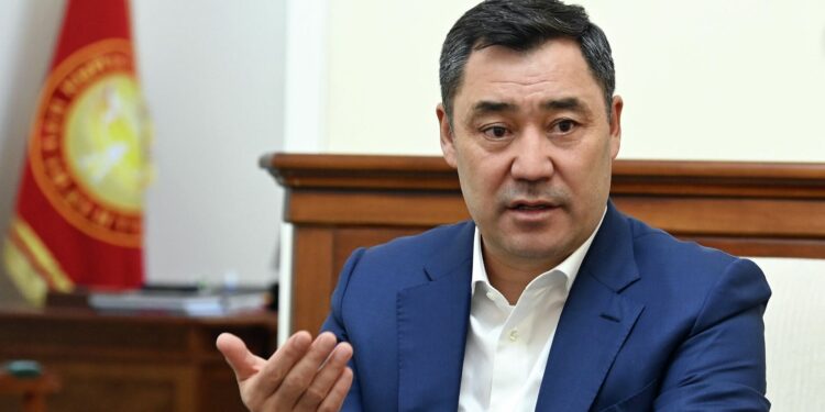 Садыр Жапаров эмне үчүн абактарда тинтүү жүргөнүн айтты