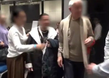 «Билетти 3 миң сомго сатып алышкан». Бишкекте «Харе Кришна кыймылынын» мүчөсү жыйында кармалды