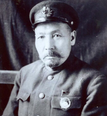 Абдыкадыр Орозбековго «Кыргыз Республикасынын Баатыры» наамы берилди