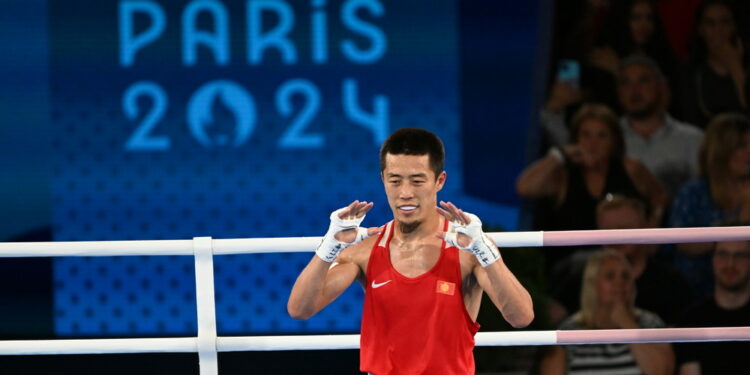 Мунарбек Сейитбек уулу «Эмгек сиңирген спорт чебери» болду