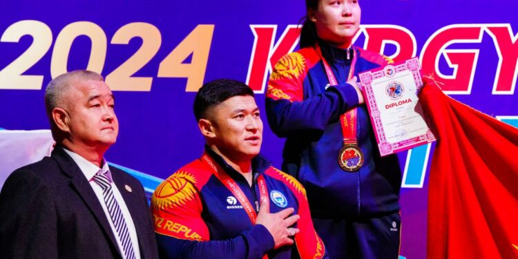 Таяк тартыш боюнча Кыргызстандын курама командасы 7 алтын, 10 күмүш жана 17 коло медаль жеңди