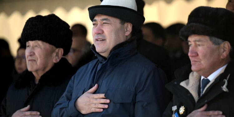 Садыр Жапаров Караколдогу аэропорттун ачылышына катышты