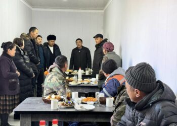 Нарында тазалык кызматкерлерине ысык тамак бериле баштады