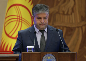 Равшанбек Сабиров эмгек министри болуп дайындалды