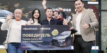 MBANKтын “Төлөмдөрдү QR аркылуу кабыл ал” акциясын аяктады: үчүнчү Toyota Camry 80 унаасы өз ээсин тапты!