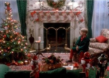 «Үйдө жалгыз» тасмасындагы МакКалистерлердин үй-бүлөсү канчалык бай эле?