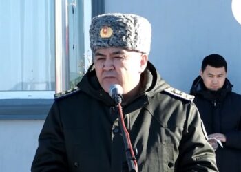 Ташиев: «Жоокер запкы тарта турган болсо, командирин кошуп туруп жазалайбыз»