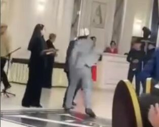 «Акыбалын көрүп, жөн эле коёюн дегем». Бишкектеги иш-чарада болгон окуя тууралуу алып баруучу үн катты