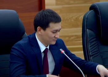 Депутат Камчыбек Ташиевге: «Сиз чыныгы баатыр экениңизди далилдедиңиз»