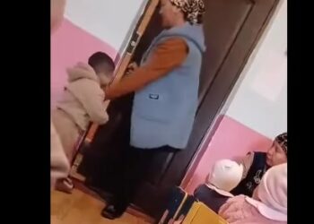 Сузактагы бала бакчада балдардын сабалышы. Прокуратура ишти карап жатат