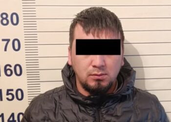 Чүйдө кичи автобустун айдоочусу жүргүнчү менен мушташкан