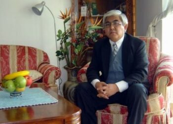 Жазуучу Акбар Рыскуловго «Манас» ордени ыйгарылды