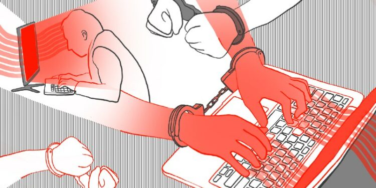 Интернетте жалган жалаа үчүн айып салынчу мыйзам бүгүнтөн баштап күчүнө кирет