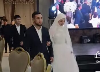 Амантур Исмаилов менен Лазат Нуркожоеванын үлпөт тою өтүп жатат