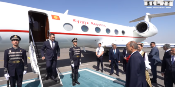 Садыр Жапаров Самаркандга барды (видео)