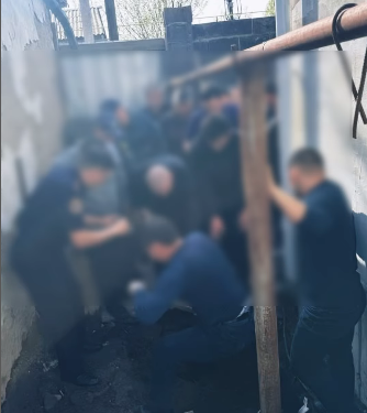 «Үйүнүн короосуна көмүп койгон». Бишкекте изделип жаткан жарандын жансыз денеси табылды