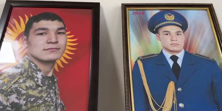 «Аскерлерин чыгарып жиберип, өзү калган». Ташиев чек арада каза болгон Дастан Анарбековду эскерди (видео)