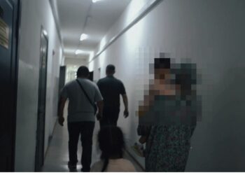 Бишкектеги үйлөрдүн биринде аялдарга жашыруун сабак өткөндөр кармалды