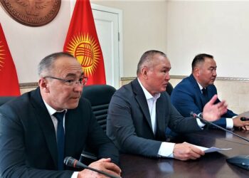 Каракол шаарынын мэри ишке киришти (сүрөт)
