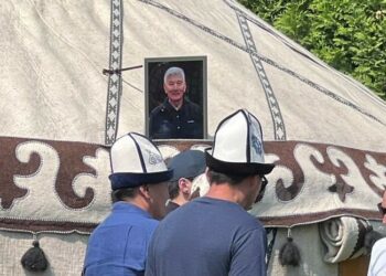Жогорку Кеңештин мурдагы депутаты Өмүрбек Абдырахманов акыркы сапарга узатылды
