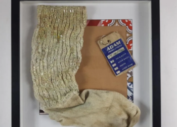 Майкл Жексонго таандык байпак 7,6 миң еврого сатылды