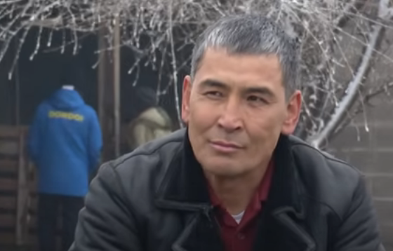 Көк бөрүчүлөр маркум улакчы Мирлан Сражидиновдун үйүн толугу менен бүтүрүп беришти (видео)