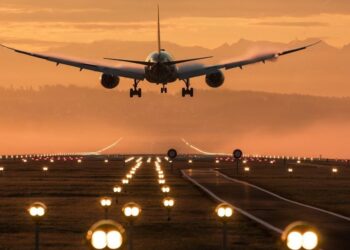 АКШдан депортацияланган 25 Кыргыз жараны кайтарылды